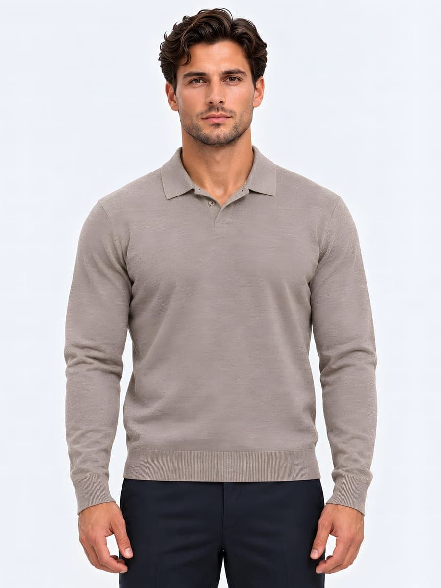 Beige gebreide polo longsleeve met open kraag, vooraanzicht