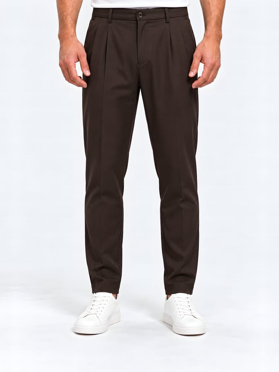 Bruine tapered broek met trekkoord, vooraanzicht