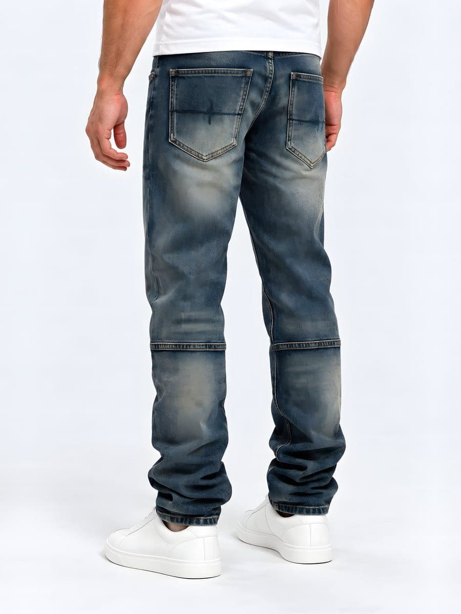 Lichtblauwe baggy jeans met wassing, achteraanzicht