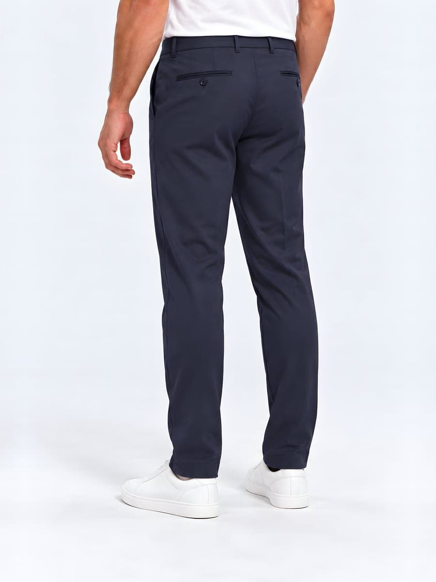 Navy gladde pantalon met rechte pijp, achteraanzicht