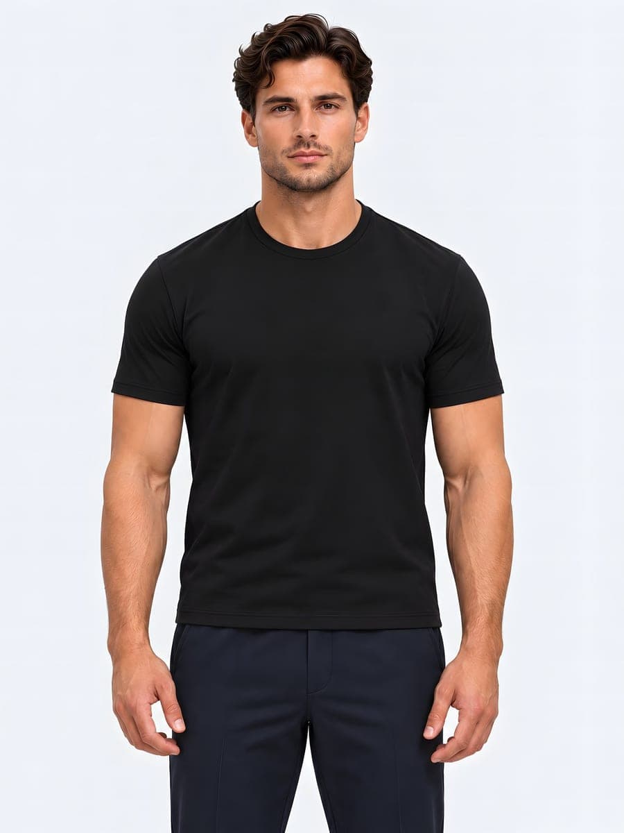 Zwart katoenen T-shirt met subtiele glans, vooraanzicht