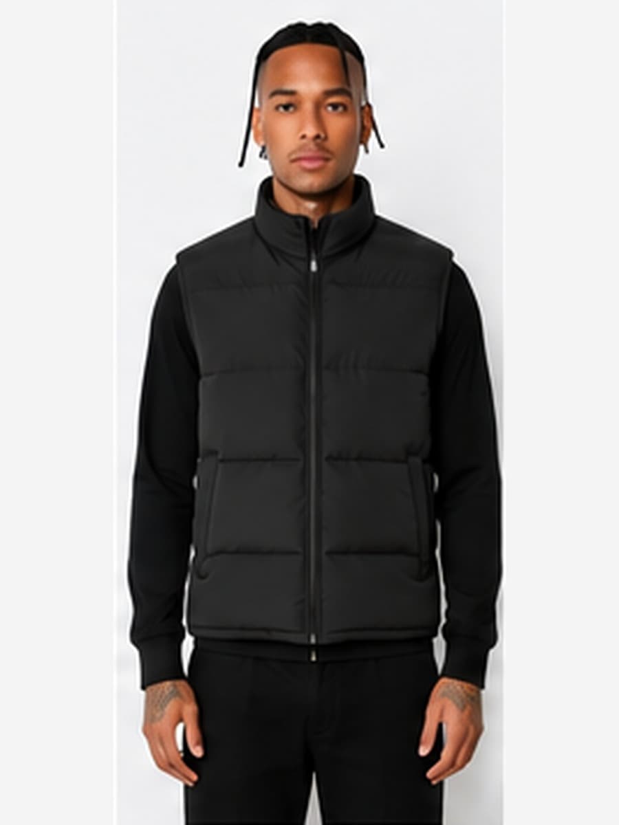 Gewatteerde bodywarmer - Zwart: blanco jas (art. 141) uit de White Label Stock Collection