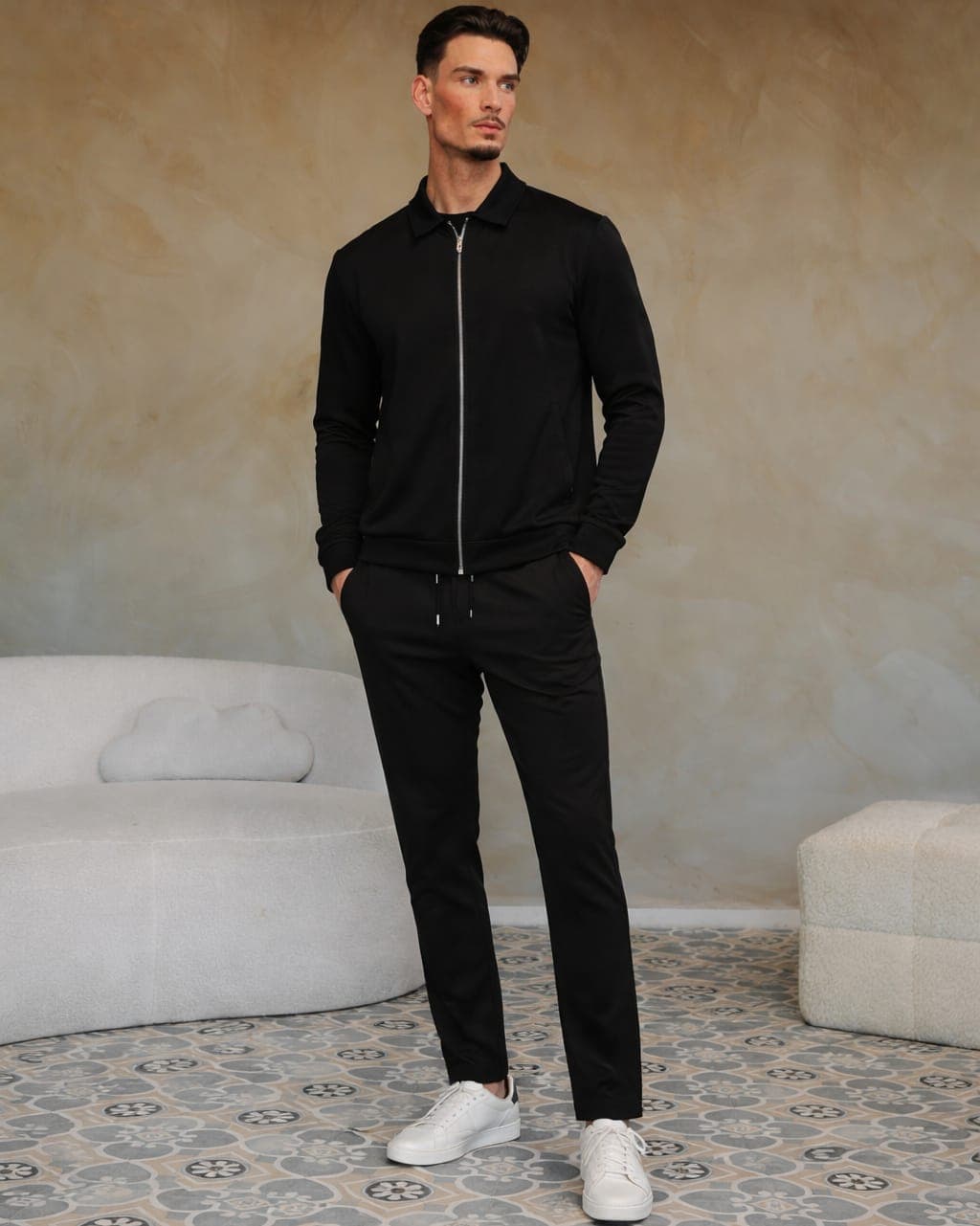 Premium black tracksuit with zip jacket